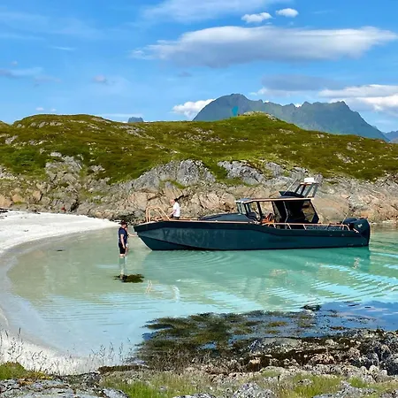 Lofoten And Vesteralen Kveldro * Myrland