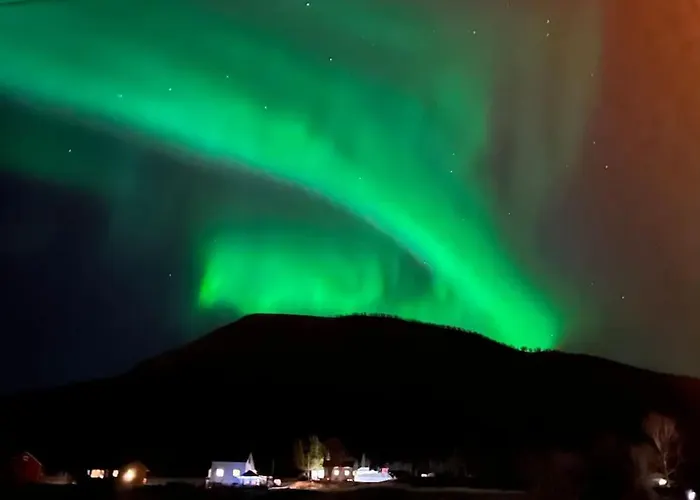 Lofoten And Vesteralen Kveldro * Myrland